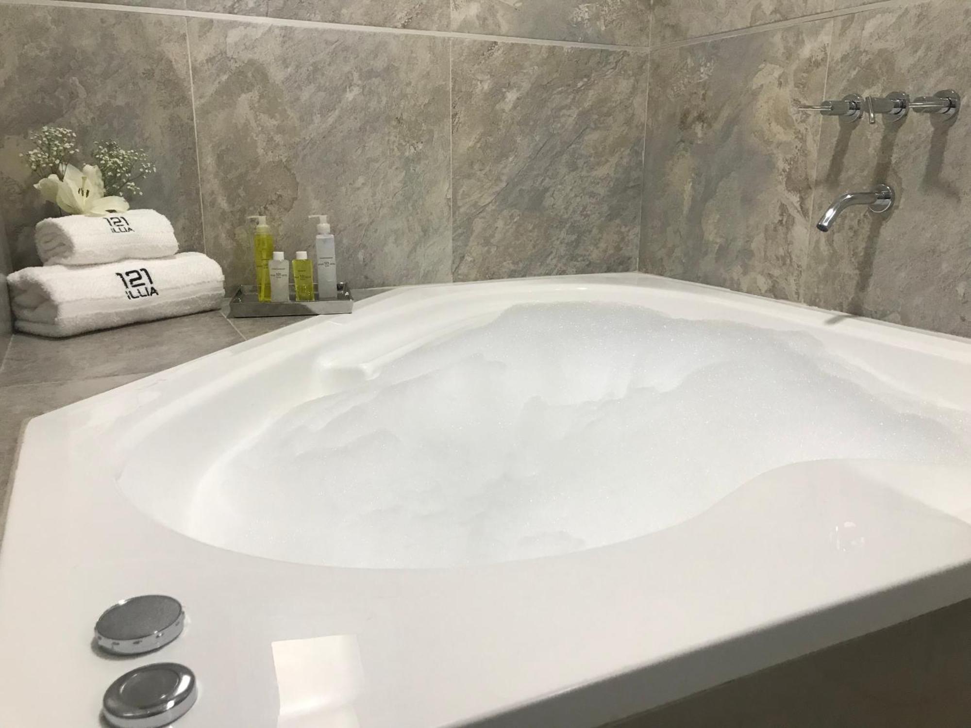 Illia 121 Apart Hotel Neuquén 外观 照片
